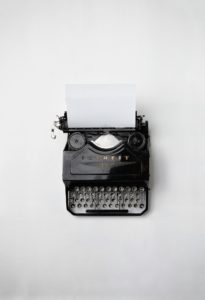 typewriter-498204_1920